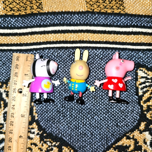 Peppa Pig & friends figures lot of 3 plastic 2.5in tall - Picture 1 of 3